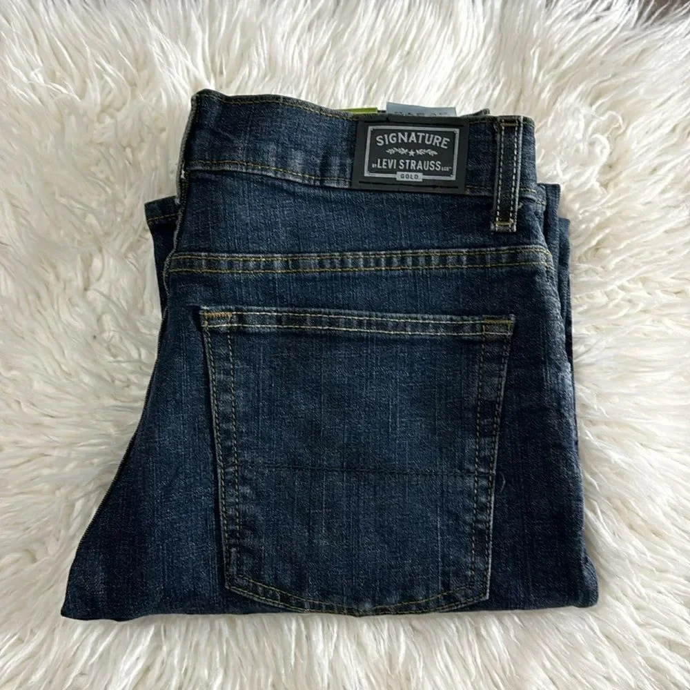 SIGNATRE by LEVI JEANS SIZE 16